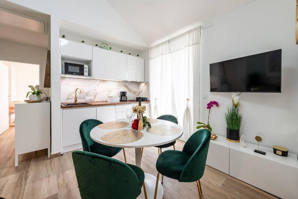 Apartmán Kate With Free Parking